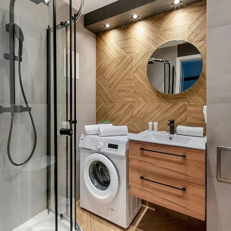 Apartmán Beautiful With Balcony For 6 People In Cracow By Renters Krakov