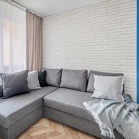 Beautiful With Balcony For 6 People In Cracow By Renters *